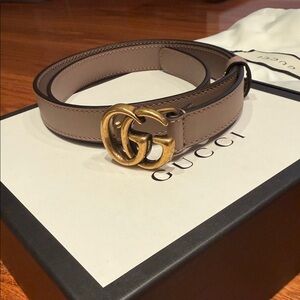 Gucci Women's pink Leather Belt with Gold Buckle